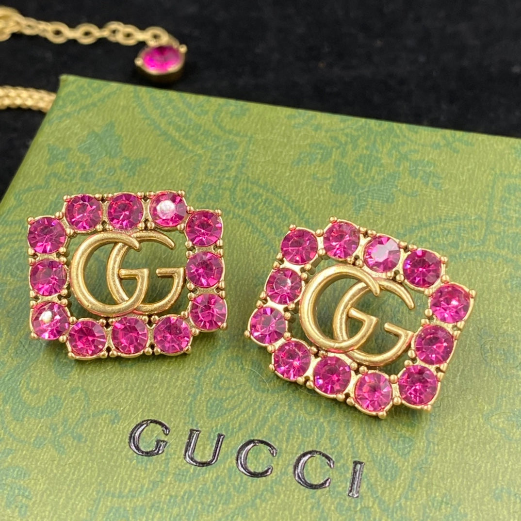 CC rhinestone earring necklace