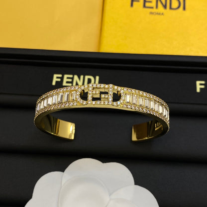 Fashionable FF Bracelet