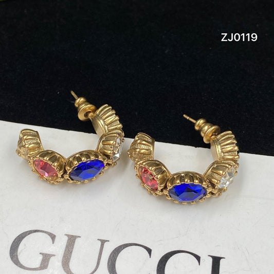 Fashionable GG Half-Round Rhinestone Earrings