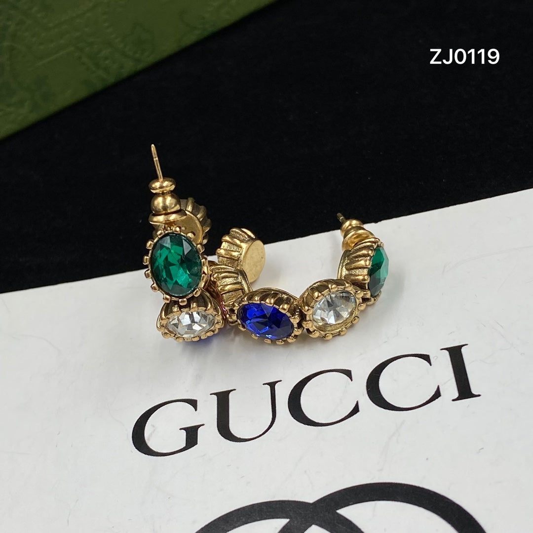 Fashionable GG Half-Round Rhinestone Earrings