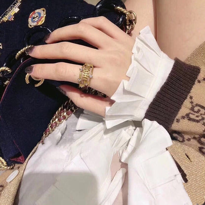 CD Hollow Rhinestone Ring