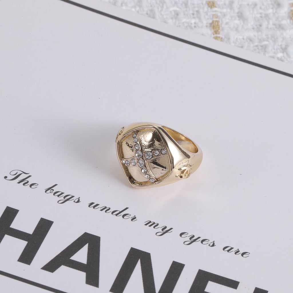 CC Classic Rhinestone Ring