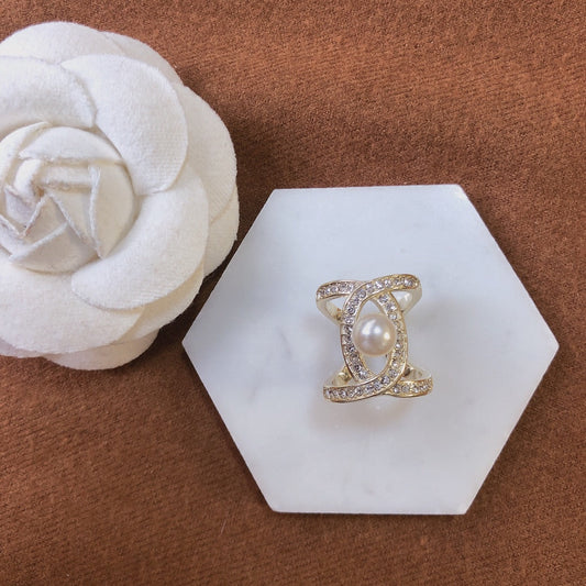 CC Rhinestone Pearl Ring