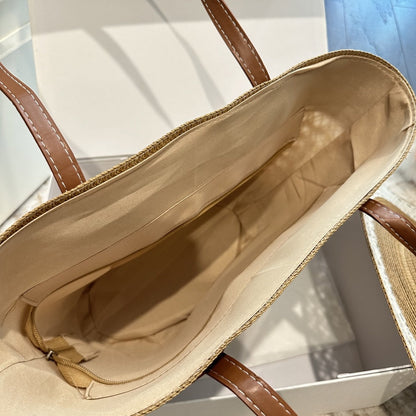 Fashionable CE Hat Shoulder Bag Set