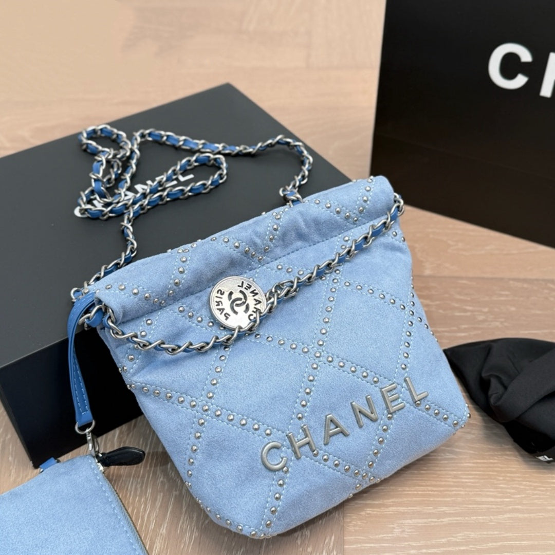 Fashionable CC Crossbody Bag