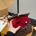 Fashionable Four-Leaf Clover Handbag