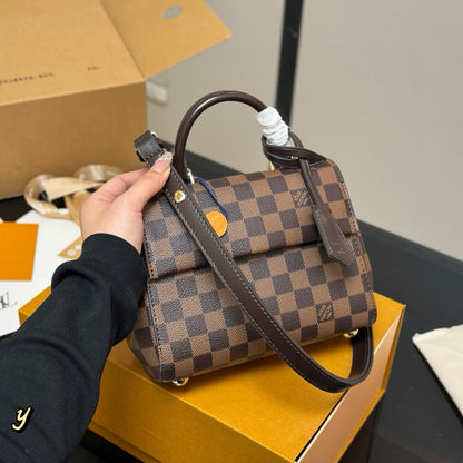 Fashionable Four-Leaf Clover Handbag