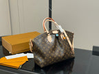 Fashionable Four-Leaf Clover Handbag