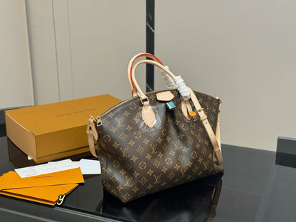 Fashionable Four-Leaf Clover Handbag