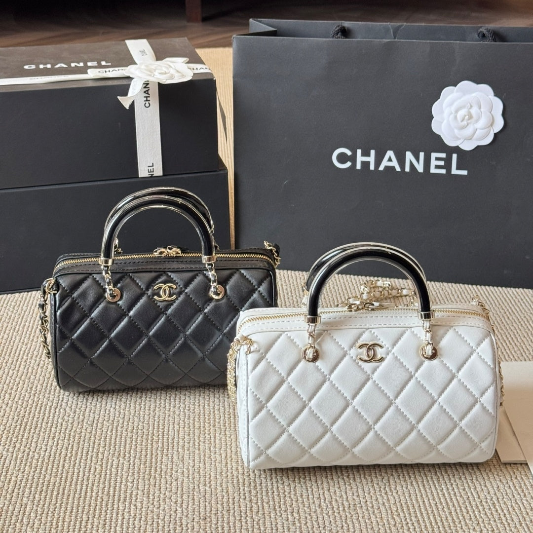 Fashionable CC Crossbody Handbag