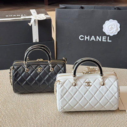 Fashionable CC Crossbody Handbag