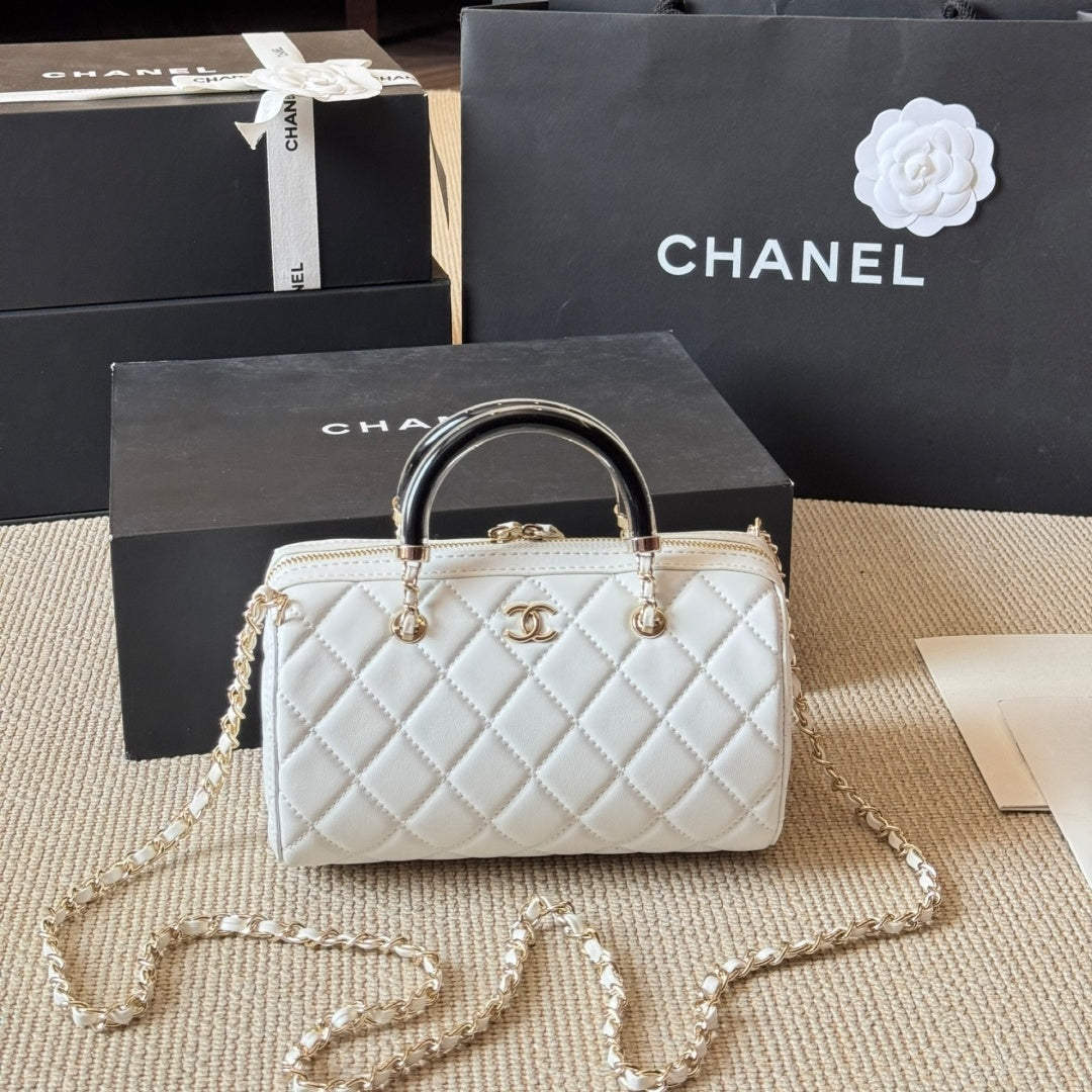 Fashionable CC Crossbody Handbag