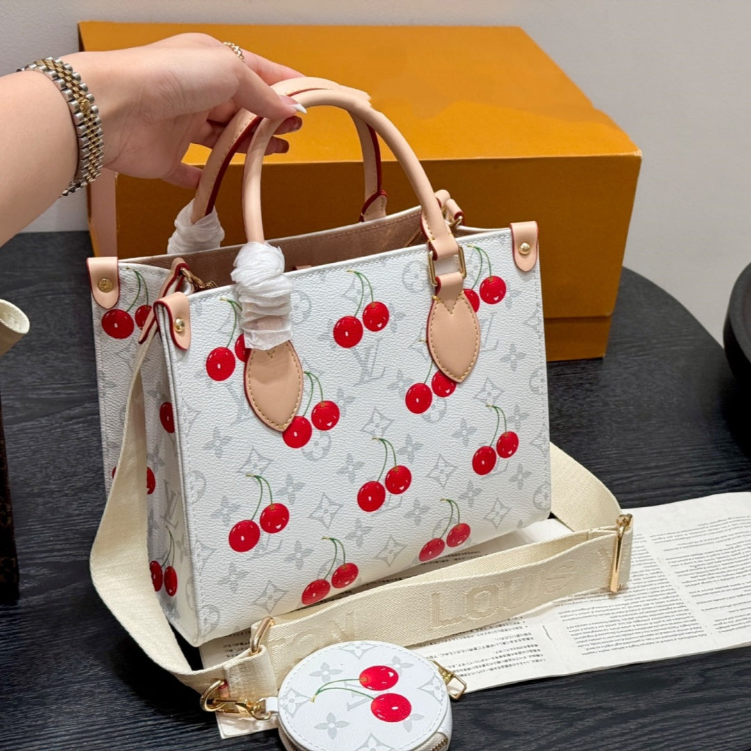 Fashionable Four-Leaf Clover Handbag
