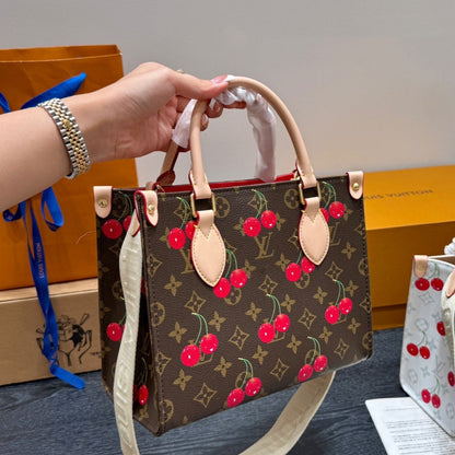 Fashionable Four-Leaf Clover Handbag