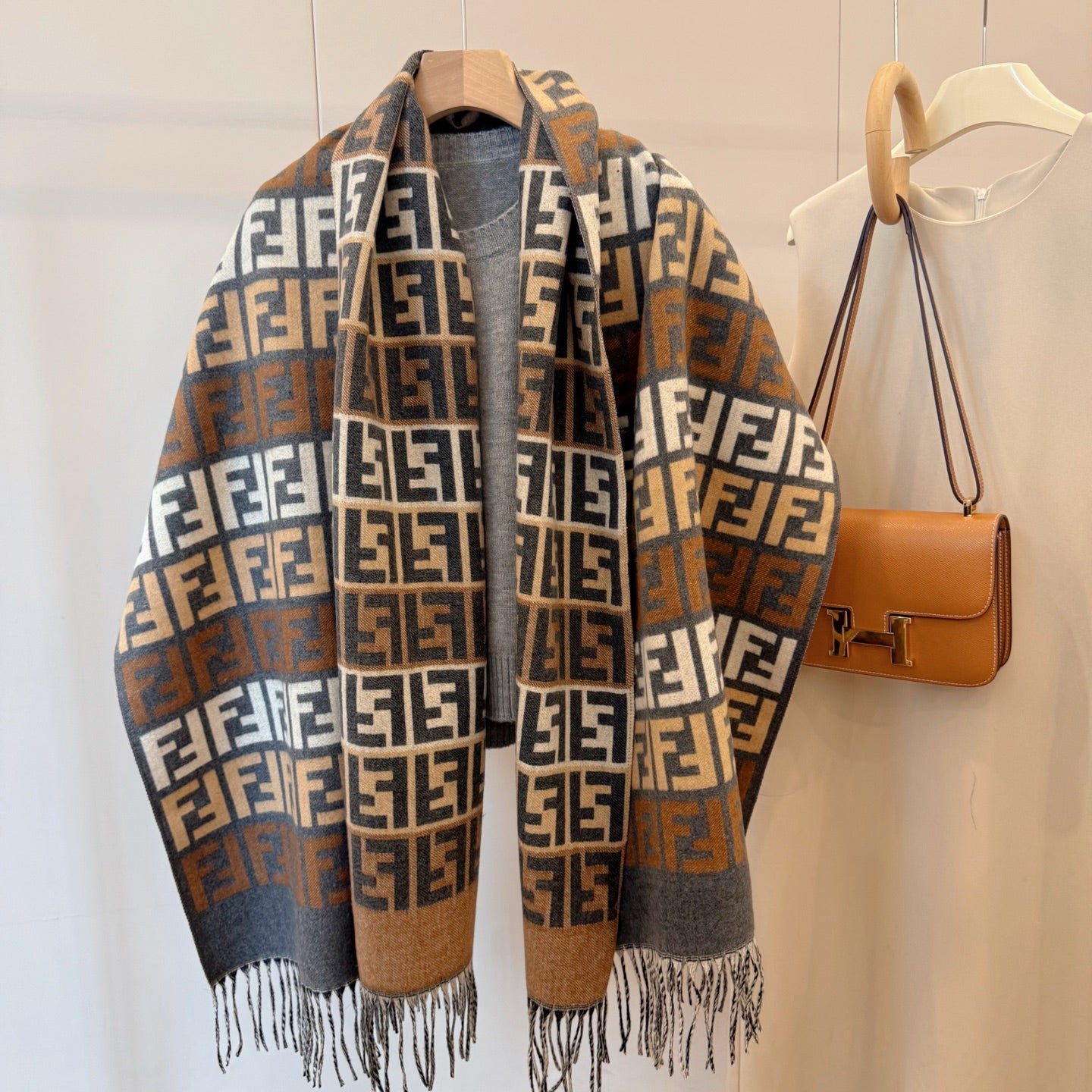 Fashionable FF Lettering Scarf