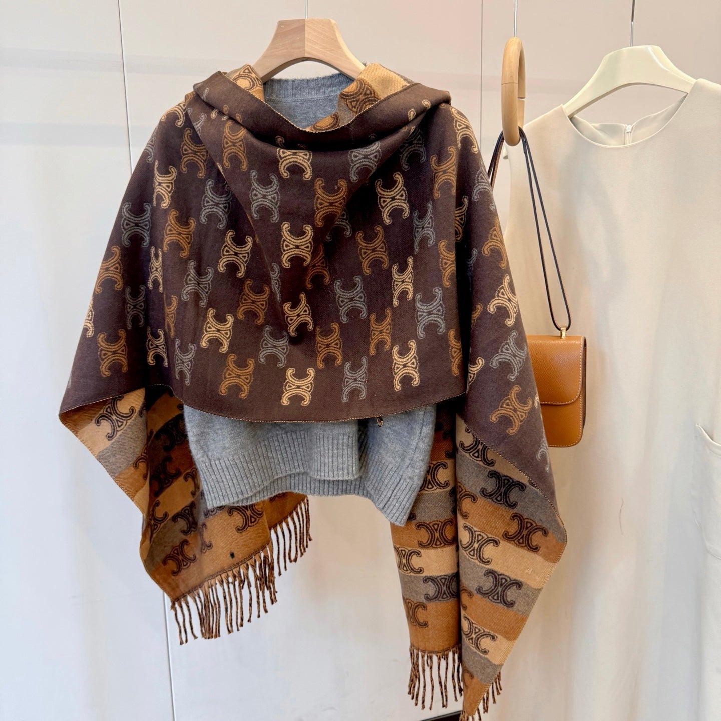 Fashionable CE Logo Scarf