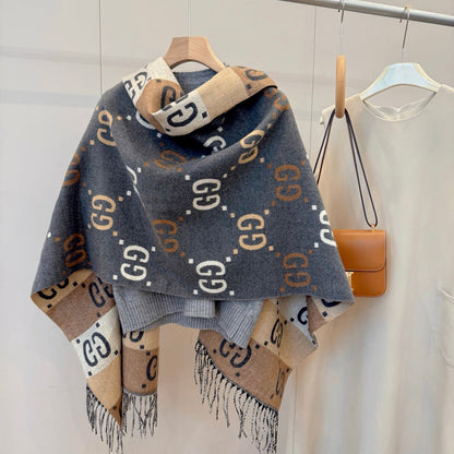 Fashionable GG Lettering Scarf
