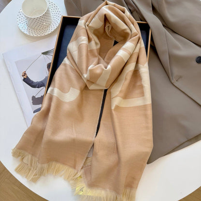 Fashionable BUR Letter Scarf