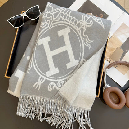 Fashionable H-shaped Scarf