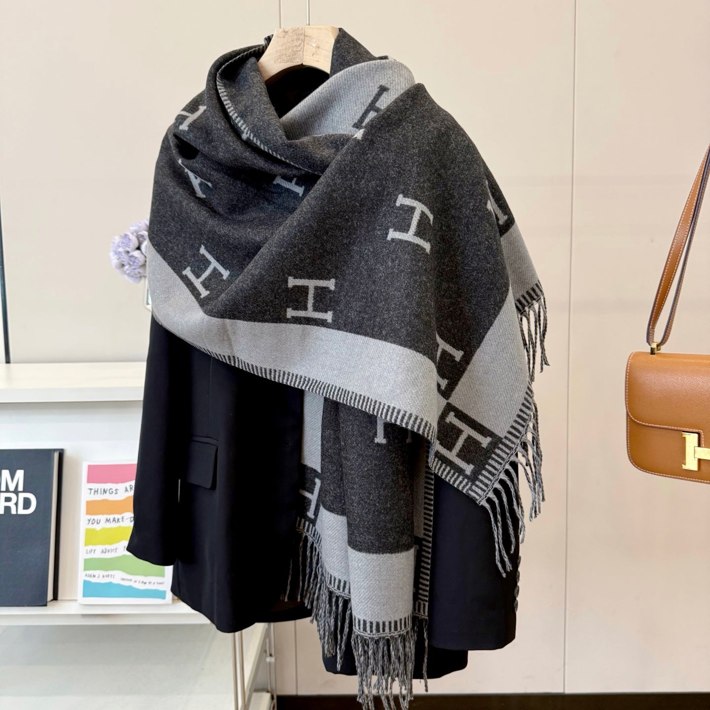 Fashionable H-shaped Scarf