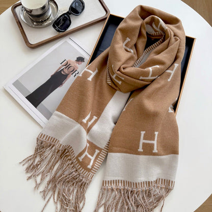 Fashionable H-shaped Scarf