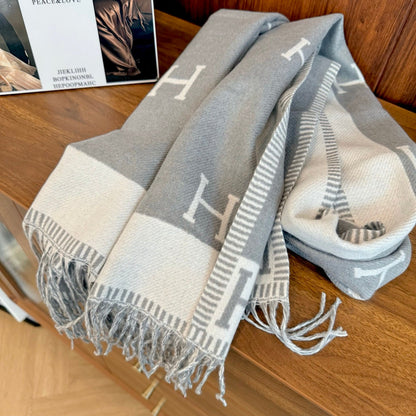 Fashionable H-shaped Scarf