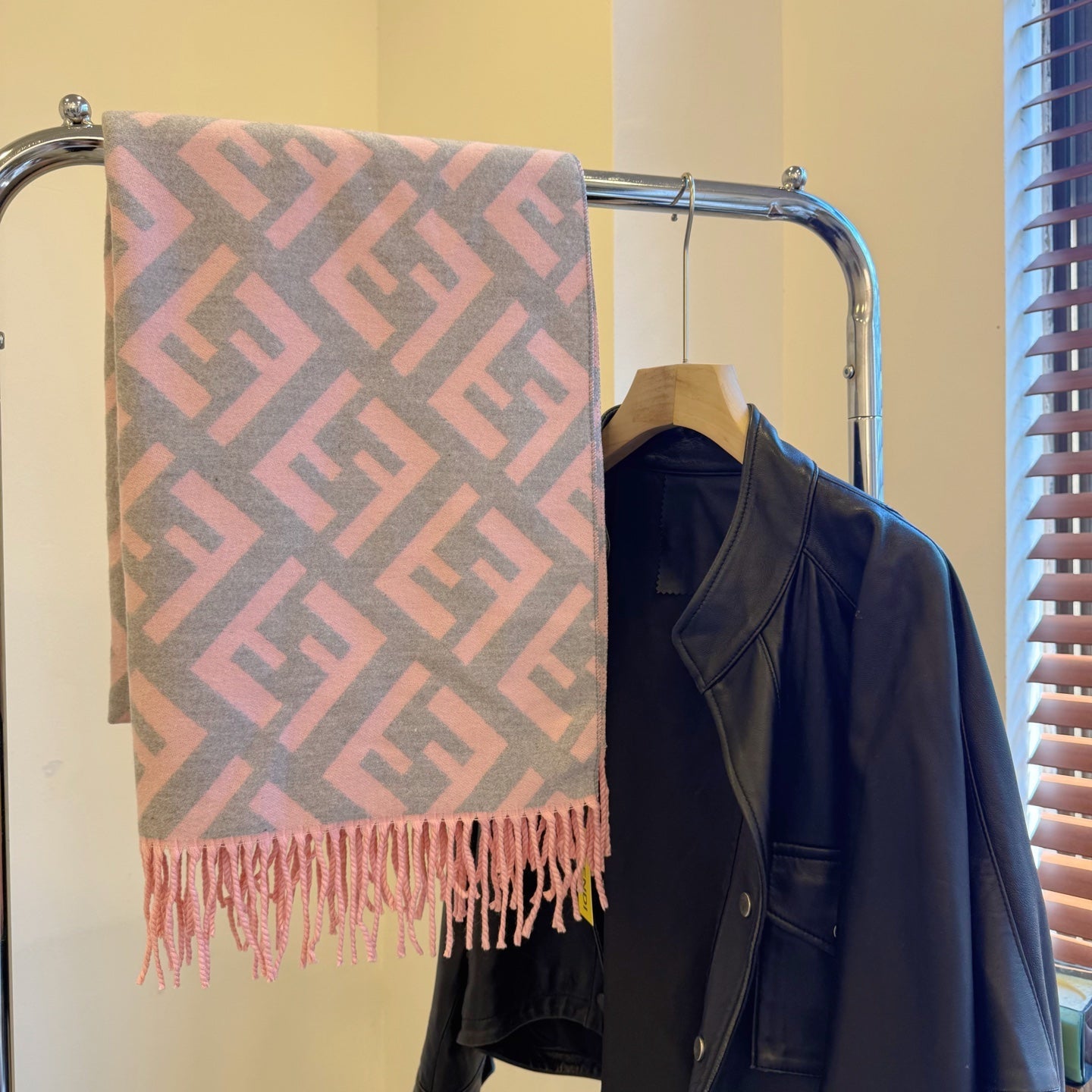 Fashionable FF Letter Scarf