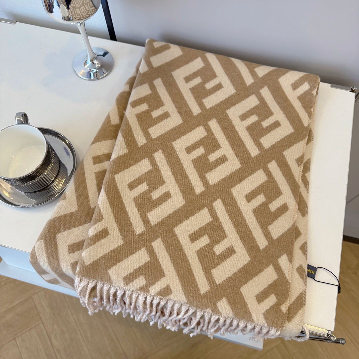 Fashionable FF Letter Scarf