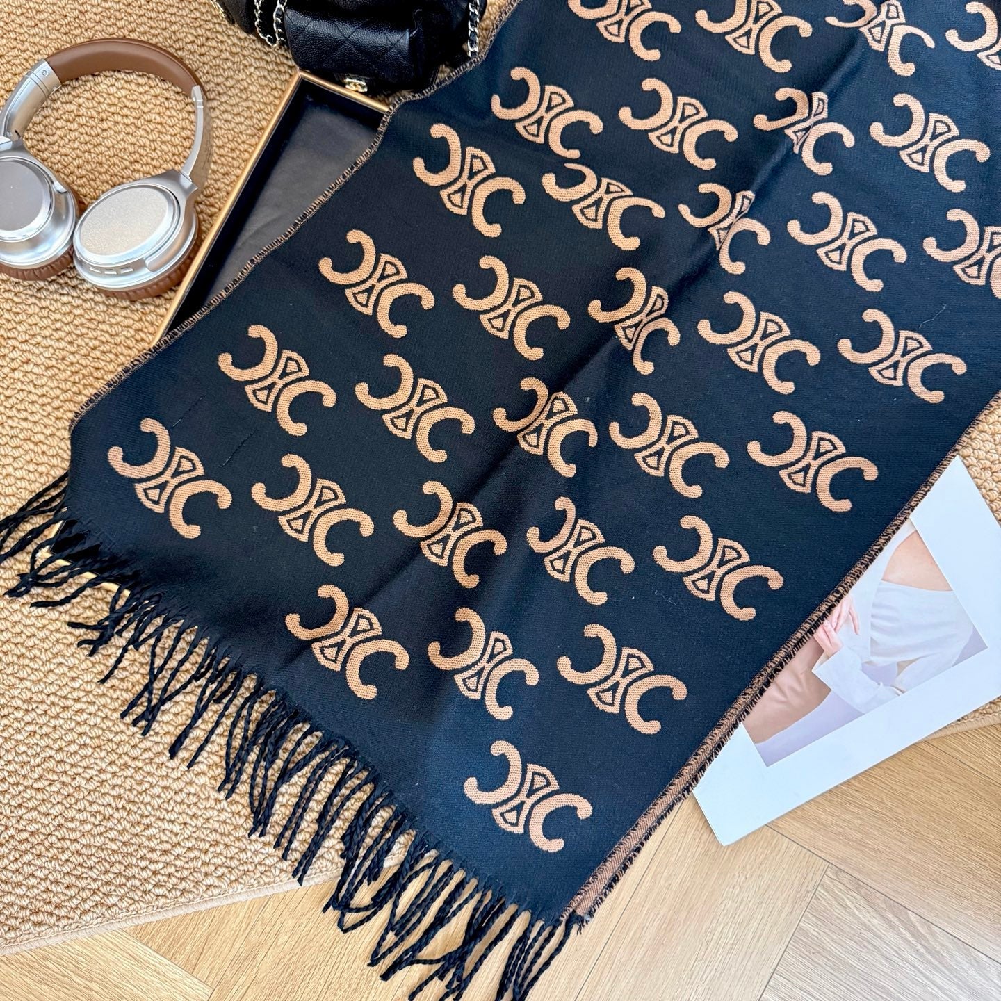 Fashionable CE Logo Scarf