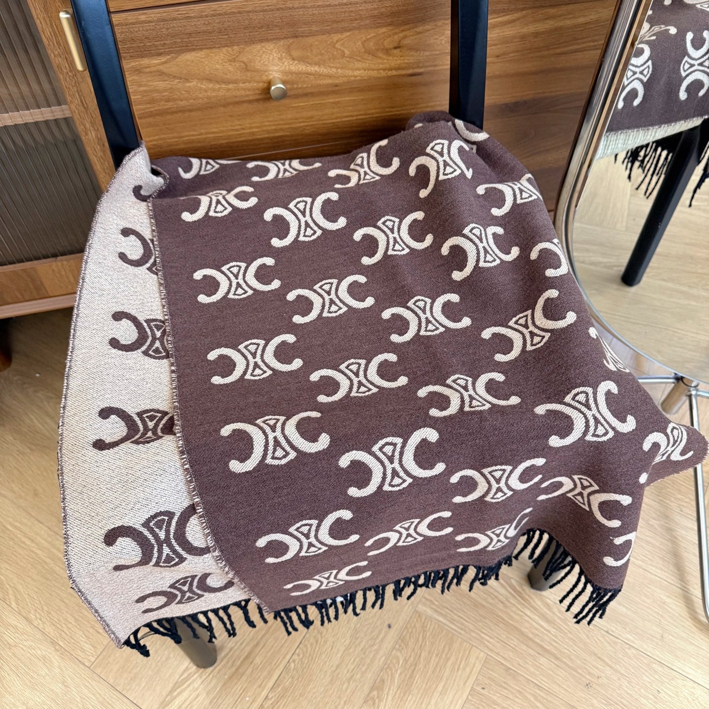 Fashionable CE Logo Scarf