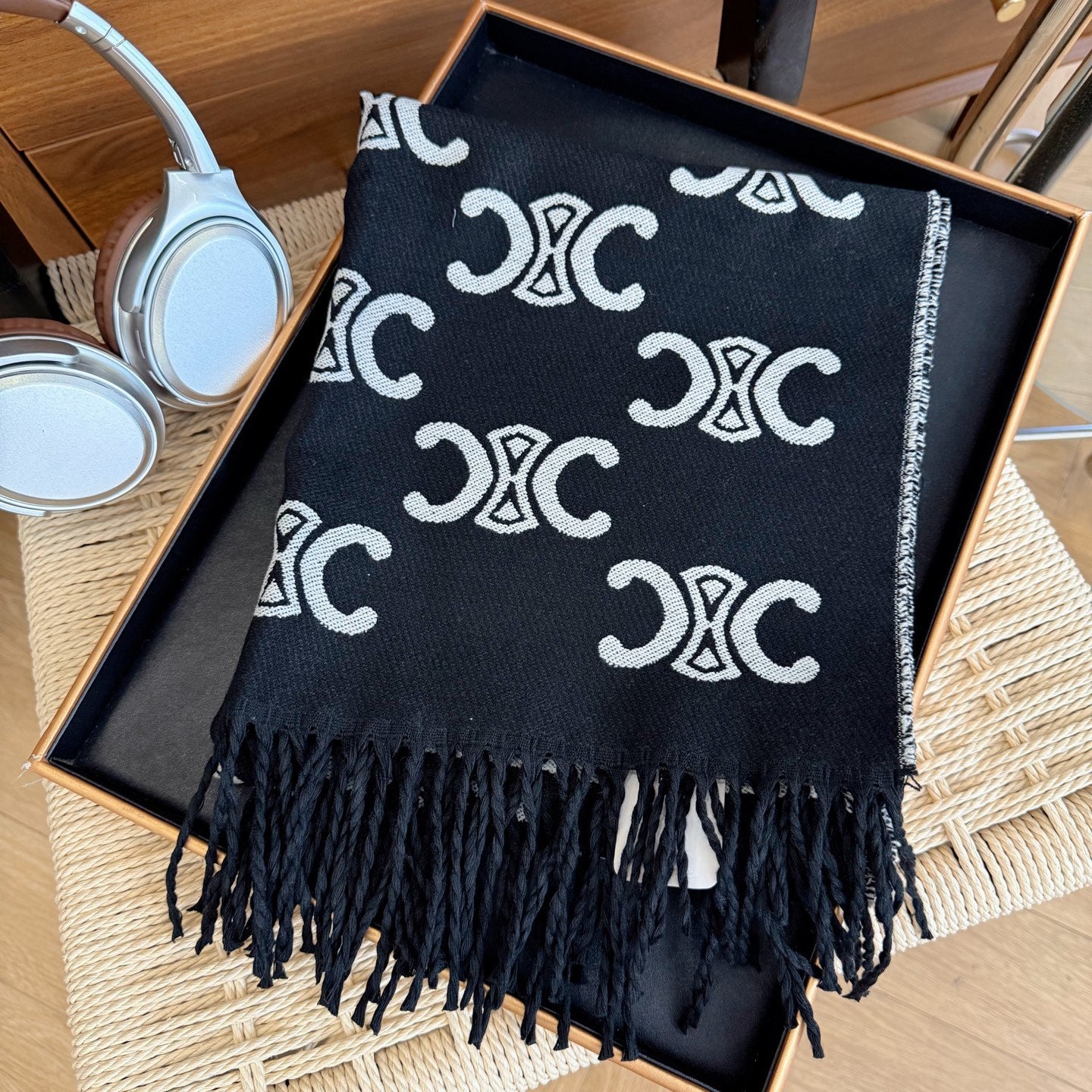 Fashionable CE Logo Scarf