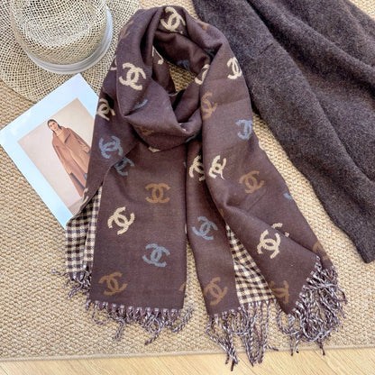 Fashionable CC Letter Scarf
