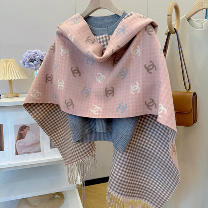 Fashionable CC Letter Scarf