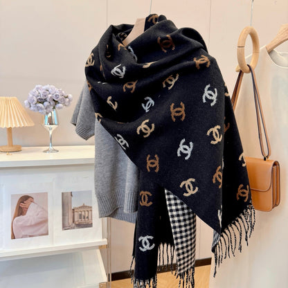 Fashionable CC Letter Scarf