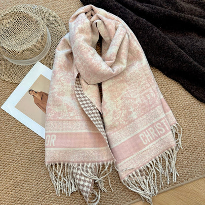 Fashionable CD Letter Scarf