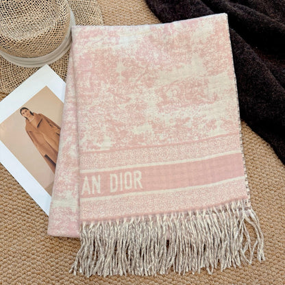 Fashionable CD Letter Scarf