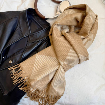 Fashionable H-Shaped Scarf