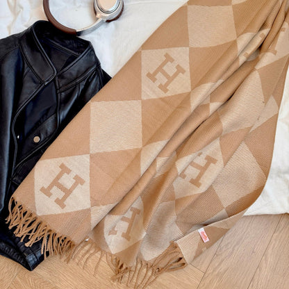 Fashionable H-Shaped Scarf