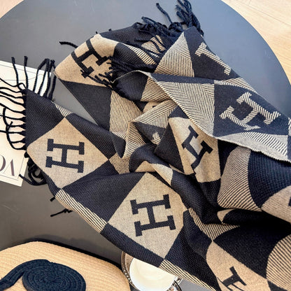 Fashionable H-Shaped Scarf