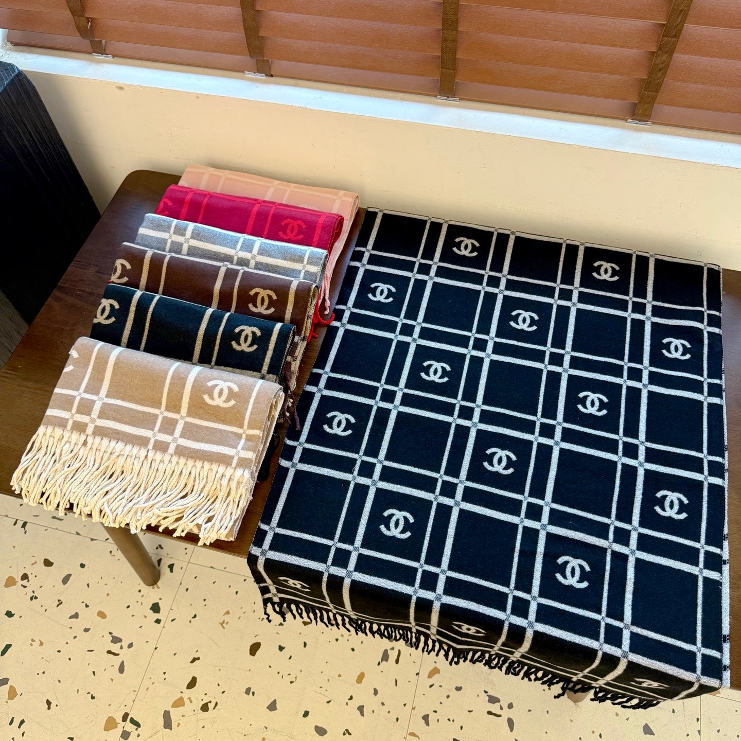 Fashionable CC Letter Scarf