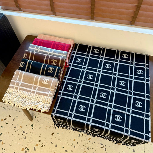 Fashionable CC Letter Scarf