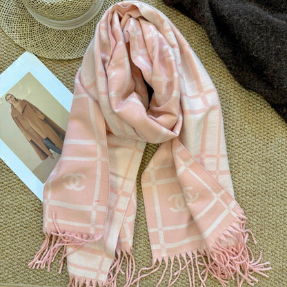 Fashionable CC Letter Scarf