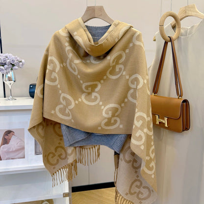 Fashionable GG Lettering Scarf