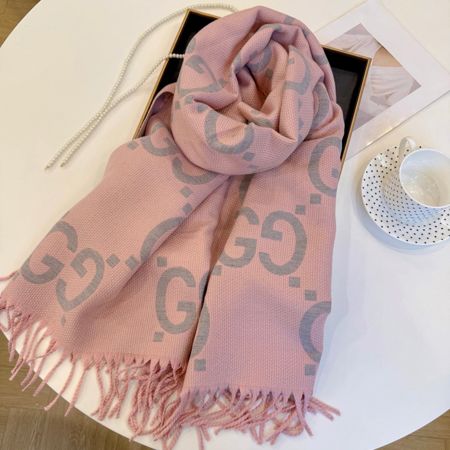 Fashionable GG Lettering Scarf