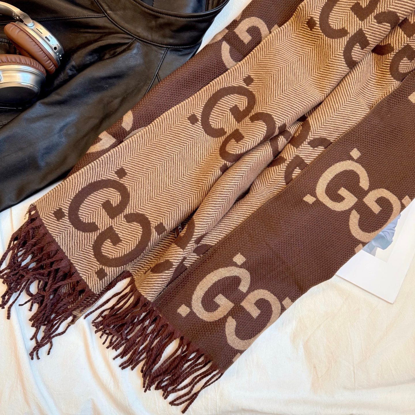 Fashionable GG Lettering Scarf