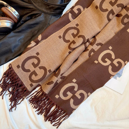 Fashionable GG Lettering Scarf