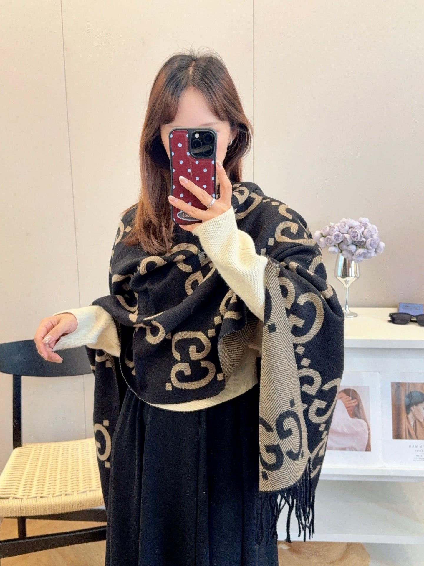 Fashionable GG Lettering Scarf