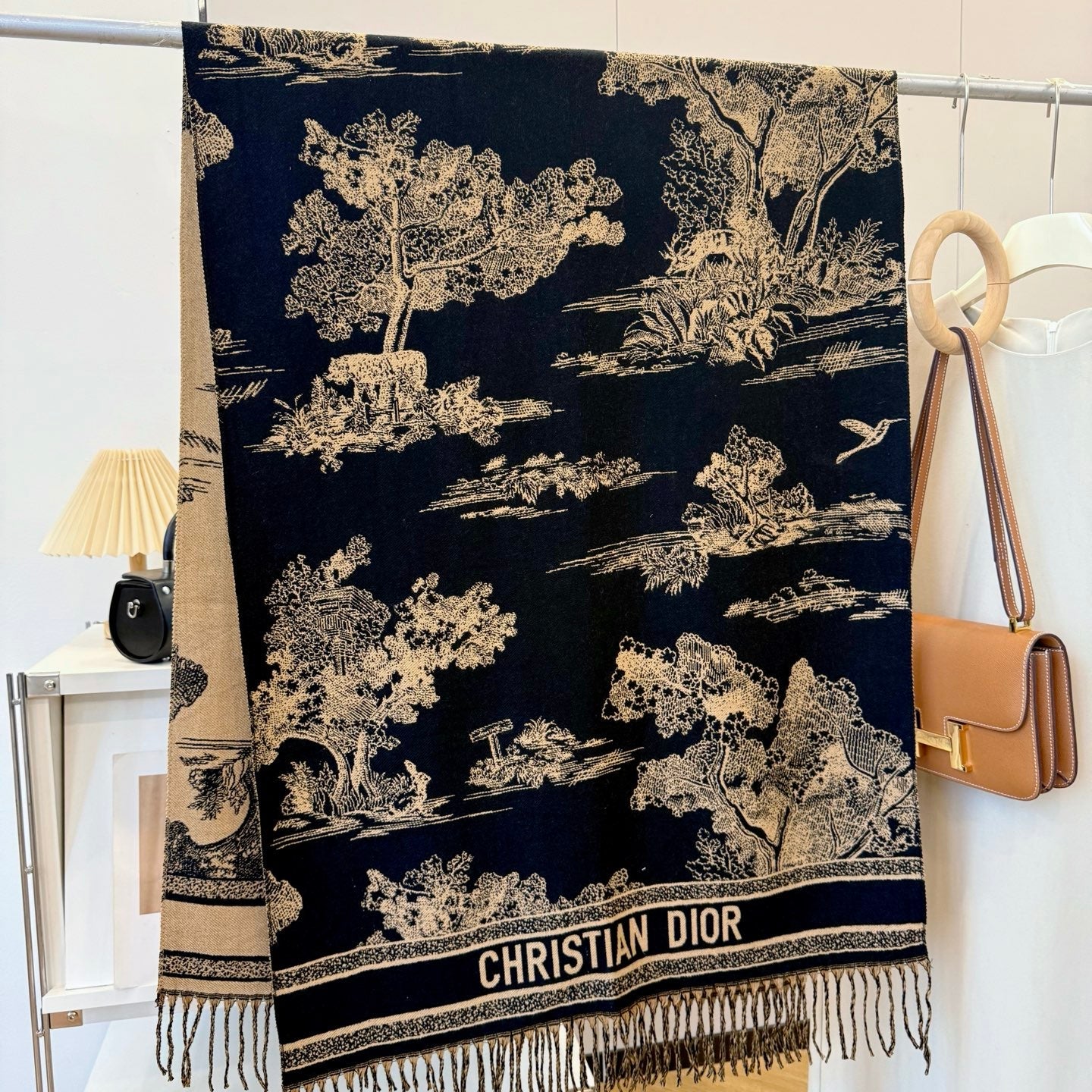 Fashionable CD Letter Scarf