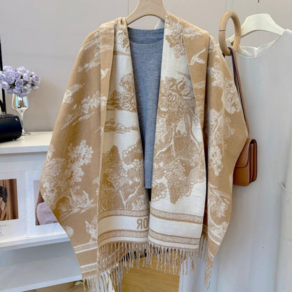 Fashionable CD Letter Scarf