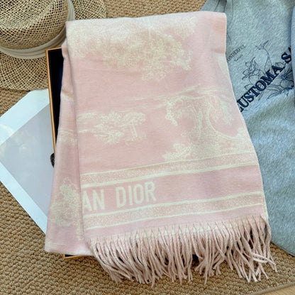 Fashionable CD Letter Scarf